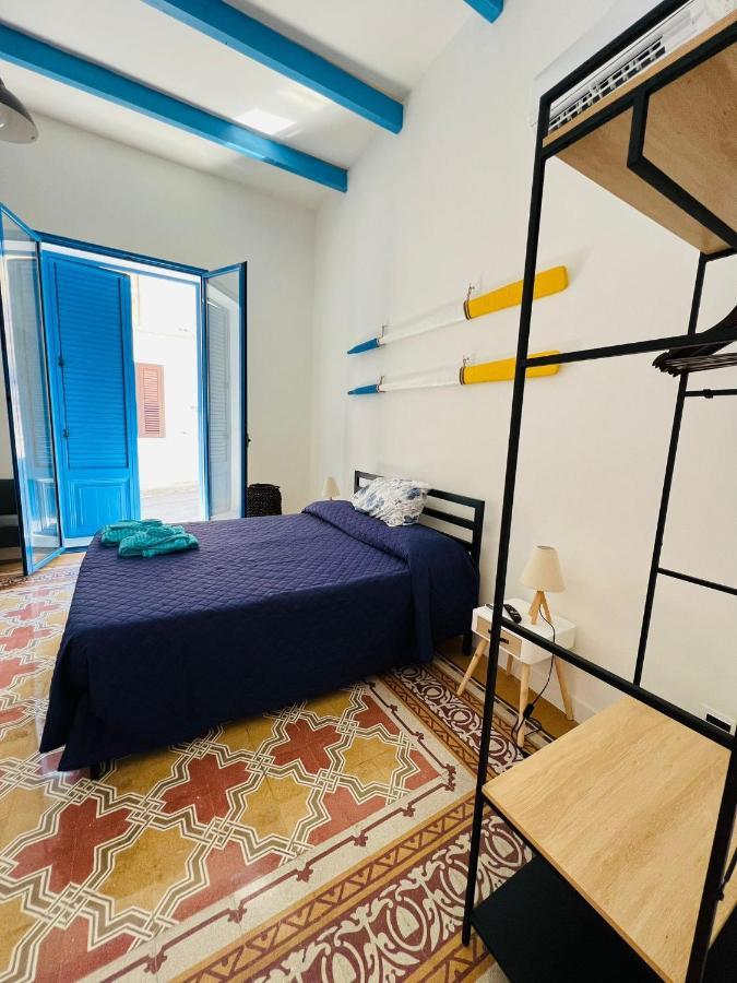 Oltremare Apartments Санта Флавия Екстериор снимка